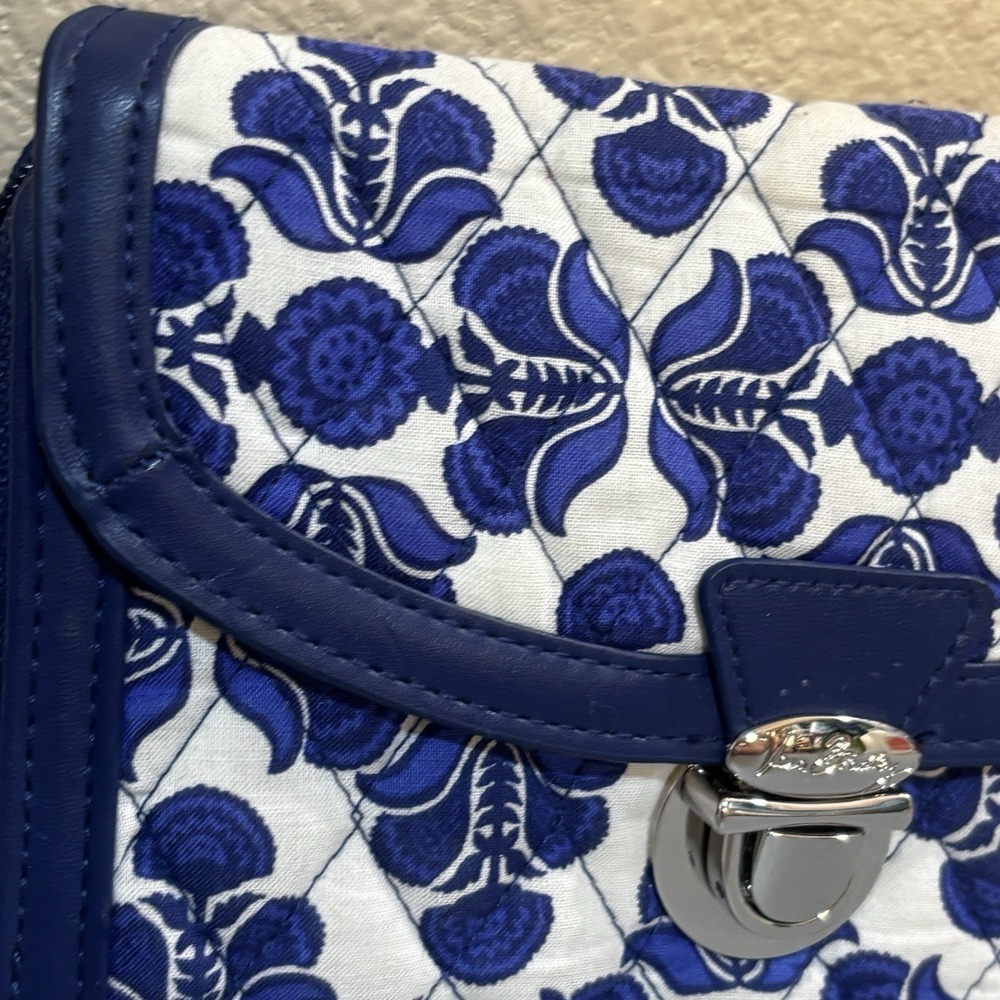 Vera Bradley Cobalt Tiles Ultimate‎ Wristlet Wallet Trifold ID Card Storage Blue - Picture 14 of 16